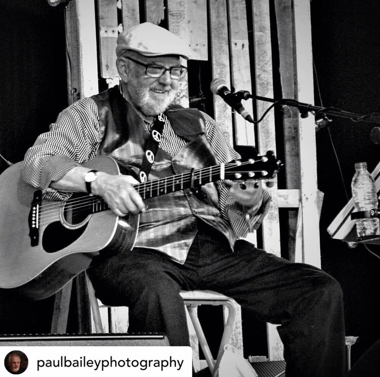 kitbailey's tweet photo. ❤️💔❤️ harder somehow. Grief is pretty exhausting. Grateful for all the amazing, brilliance of course but the pay off is high. #ablessedlife all the same. #RoyBailey https://t.co/cYIIRw5DS7