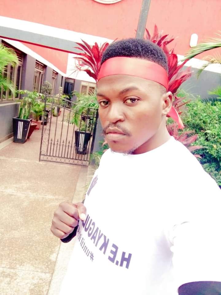 FDiehards's tweet photo. It was 20/11/1994 when I started life on earth Happy Birthday to me
Am proud of you @HEBobiwine 👊 https://t.co/ewyyEP3zn6
