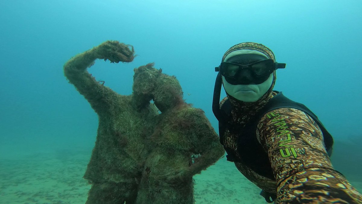 Not yet on mastodon. Been busy offline. Pics from Museo Atlantico on Lanzarote. Sculptures by Jason deCaires Taylor underwatermuseumlanzarote.com/en/info-museo-…