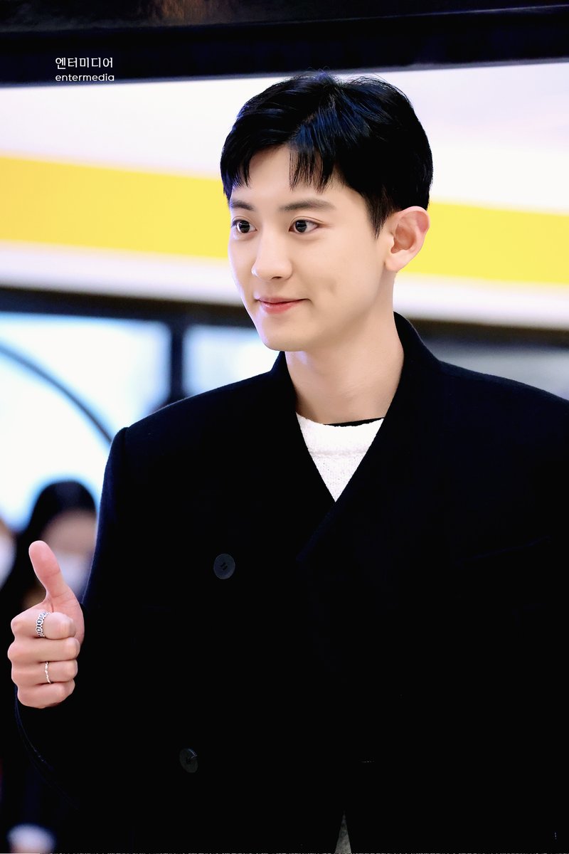 entermedia_EM's tweet photo. 221118 엑소 찬열

#엑소 #박찬열  #CHANYEOL #찬열 https://t.co/zxQcfXGNRq