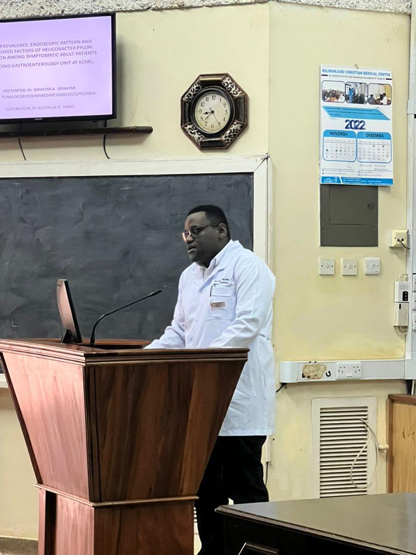 MedicineKCMC's tweet photo. #MedicineKCMC | How can we  improve diagnostic methods and efforts for better management of complications of H. pylori.

📝Message from Senior Resident - Internal Medicine | Dr Ibrahim https://t.co/vm5Rhfqaak