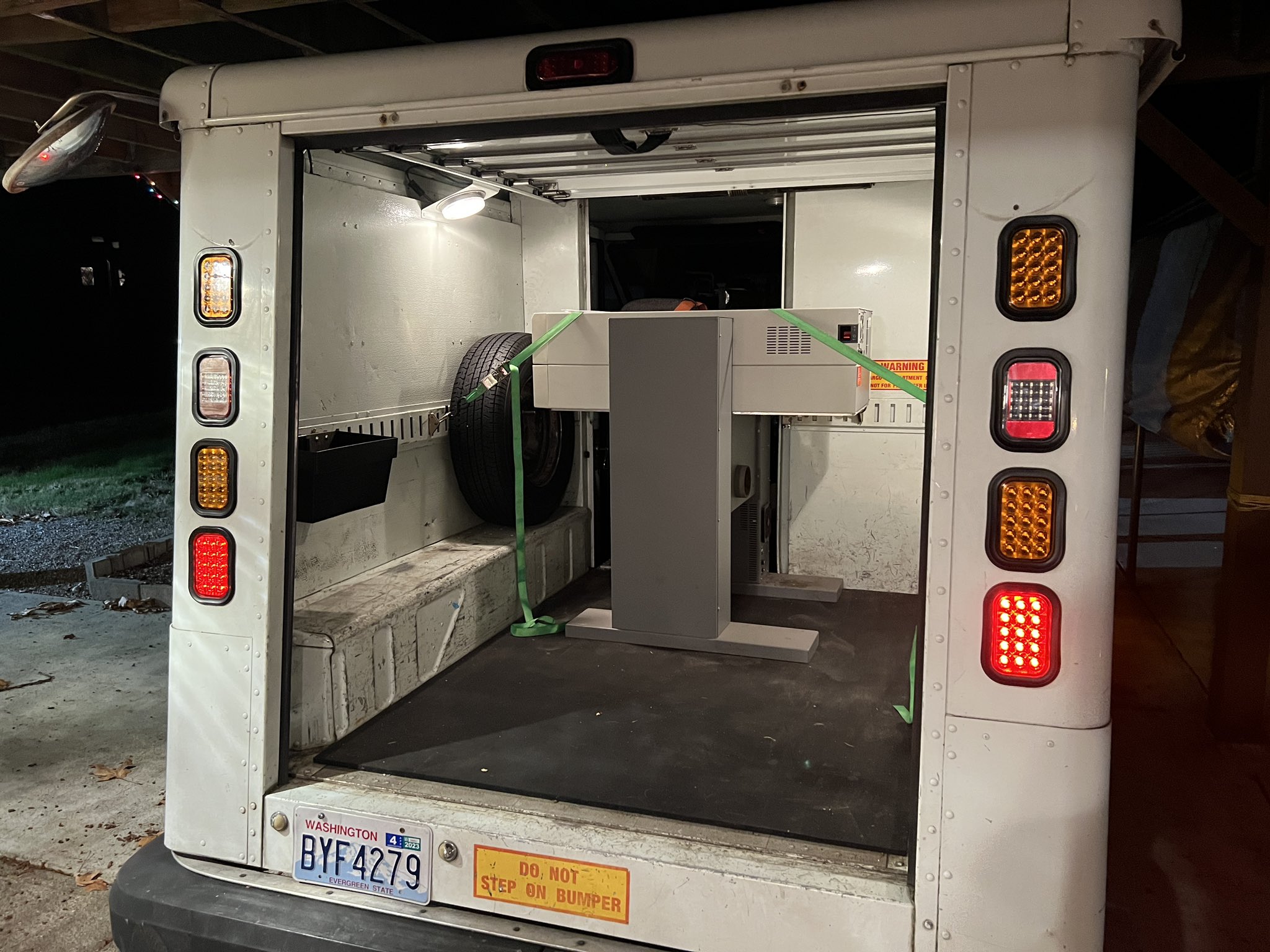 Grumman Llv Interior