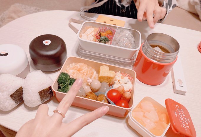 「bento sushi」 illustration images(Latest)