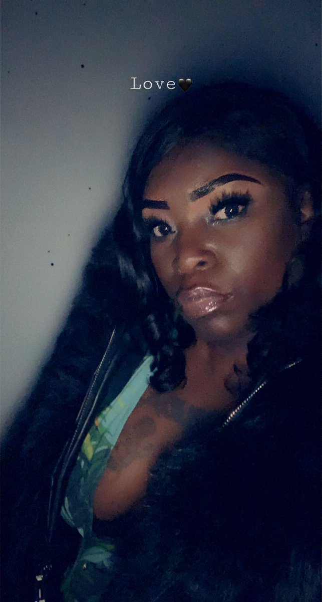 OldheadB's tweet photo. A time was had tonight! #SFG #SuperFreakingGrandma #darkertheberryBarbie #OGversion #50allovermybody #thatswhere 🦄🔥😍😘 https://t.co/QT6ua4upkY