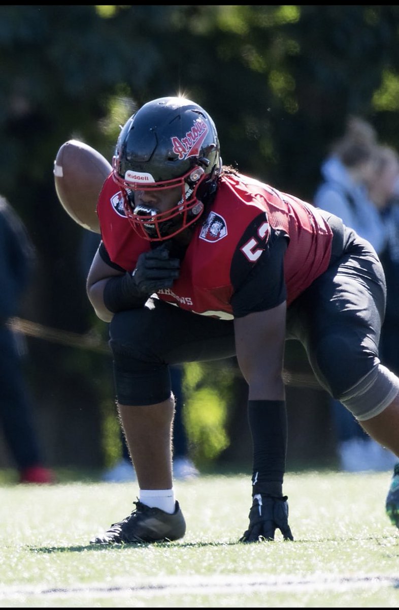 QuincyPickett26's tweet photo. It’s been a TRUE HONOR to compete with my brothers at @stsebsfootball There really are no words. But one thing I can say is, IT GOES BY REAL FAST! #52 signing out🏈✌🏾#backfieldbeast #interior #arrowsforever #2022ISLCHAMPS #thebrotherhood #askaboutME https://t.co/oxVD2LZF3K