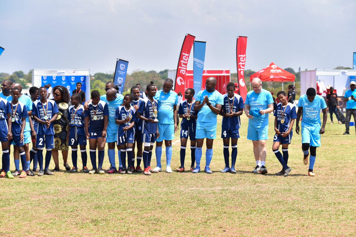 Heartfelt cheers filled the atmosphere as members of our staff and youth from all walks of life participated in the 2022 UNICEF Career Day this weekend! Career talks, entertaining acrobatics and a rather breathtaking fundraising football match were the order of the day! 
#ItCanBe