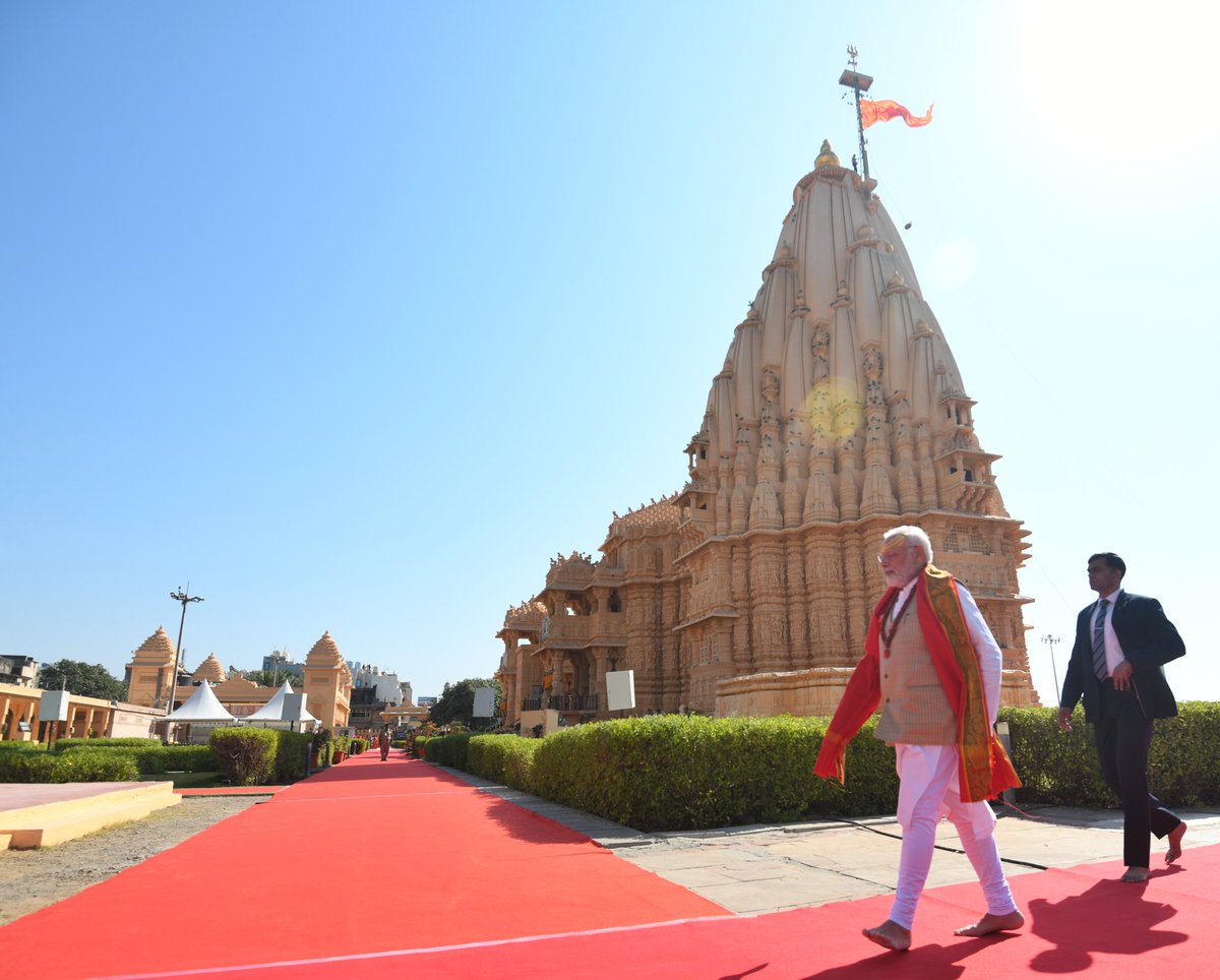 narendramodi's tweet image. Prayed at the Somnath Temple this morning. Har Har Mahadev!