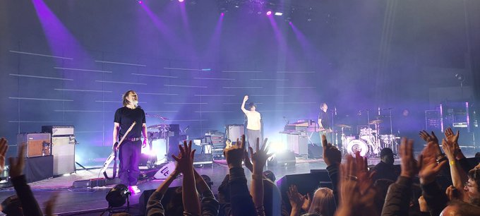 Tonight I saw Thom and Jonny from @radiohead and I literally couldnt stop being like "omg". I am now<a class="tags" target="_blank" title="On Twitter" href="/?out=eyJ0eXAiOiJKV1QiLCJhbGciOiJIUzUxMiJ9.eyJpYXQiOjE3MjU3Nzg5MjMsImlzcyI6InR3cG9ybnN0YXJzLmNvbSIsIm5iZiI6MTcyNTc3ODkyMywiZXhwIjoxNzU3MzE0OTIzLCJyZWRpcmVjdF91cmwiOiJodHRwczovL3R3aXR0ZXIuY29tL3JhZGlvaGVhZCJ9.eewYfh6HwgDN8TrVwceevpTaufek4ui6n36pDL70C8tyiBI6btZH8tGXMJT7LU-lmMgs9u5QkKgaIvFvAwgT_Q">@radiohead</a><a href="/tag/queens"class="tags"><span>#queens</span></a><a href="/tag/elmhurst"class="tags"><span>#elmhurst</span></a><a href="/tag/blackthorn51"class="tags"><span>#blackthorn51</span></a><a href="/tag/honeybomb"class="tags"><span>#honeybomb</span></a>
