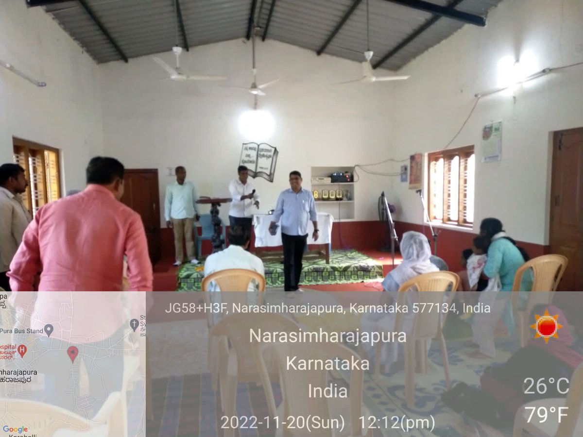 MICNRPura's tweet photo. ಅಲ್ಪಸಂಖ್ಯಾತರ ಕಲ್ಯಾಣ ದಿನದ ಪ್ರಯುಕ್ತವಾಗಿ EAE ಪೆಂತಾಕೋಸ್ಟಲ್ ಚರ್ಚ್, ನರಸಿಂಹರಾಜಪುರ  ಇಲ್ಲಿ ಅಲ್ಪಸಂಖ್ಯಾತರ ಕಲ್ಯಾಣ ಇಲಾಖೆಯ ಯೋಜನೆಗಳ ಬಗ್ಗೆ ಮಾಹಿತಿಯನ್ನು ನೀಡಲಾಯಿತು. #KARNATAKAMWD #GOKDOM https://t.co/Qf2GEpStu3