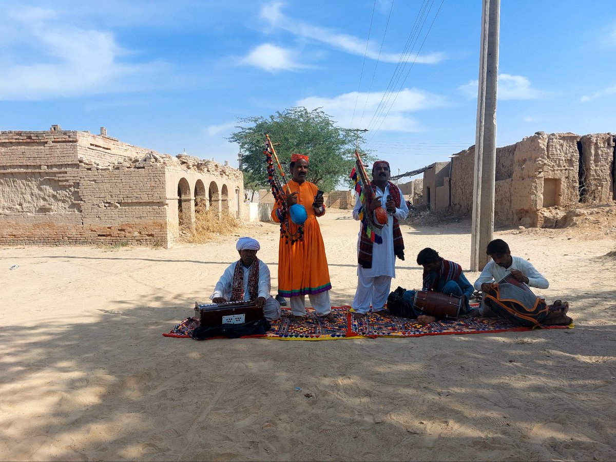 NaimatRasool1's tweet photo. The life of Rohi Desert.. The colors in the monotonous colorless horizon.
#CST #49thCommon https://t.co/7vwLyk9Qmr