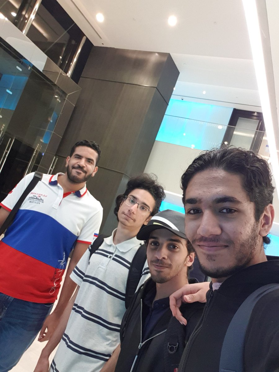 Serat24's tweet photo. وخلص #FlutterWeekend اخر يوم كان حافل تعرفنا على مشاريع الافرقة اللي حولنا وقدمنا مشاريعنا. تعرفنا على ناس رهيبين وتحسنت مهاراتنا في Flutter و تعلمنا شوي من Firebase مع التيم الرهيب @_dev_hassan و  @MohammadRRamis و مصطفى السادة. نترقب فعاليات اكثر من @GDSC_KFUPM ونلتقي بإذن الله https://t.co/wA5ekoiieo