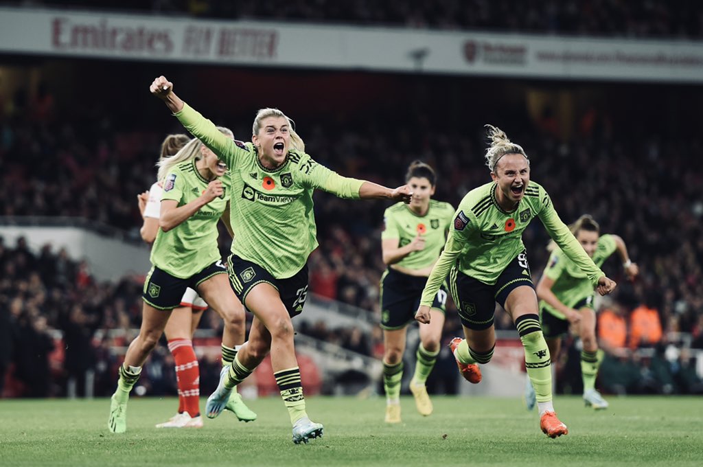 Both arsenal men and women teams go unbeaten until they meet Manchester United. #MUWomen #MUFC