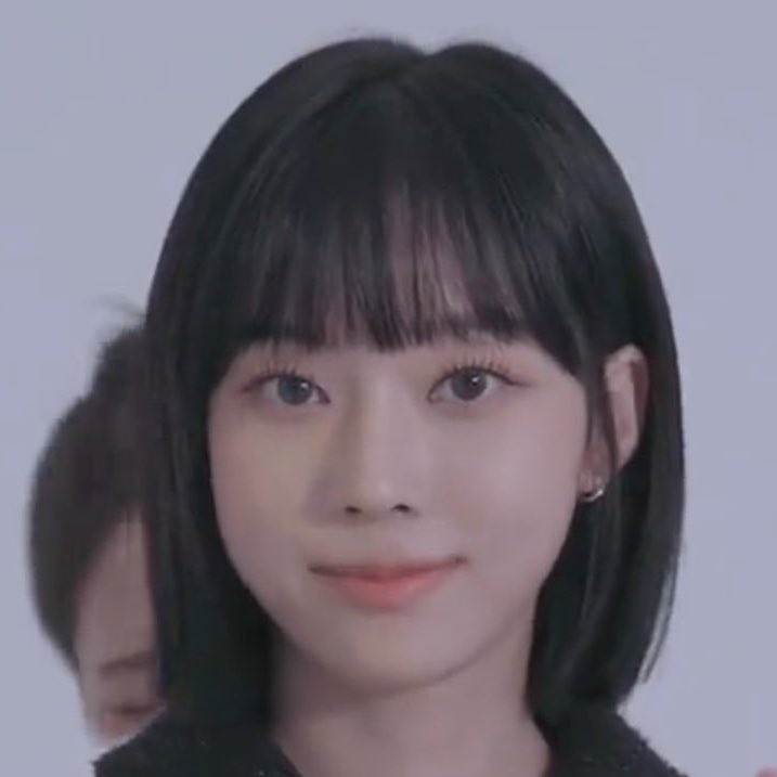 영 tweet media