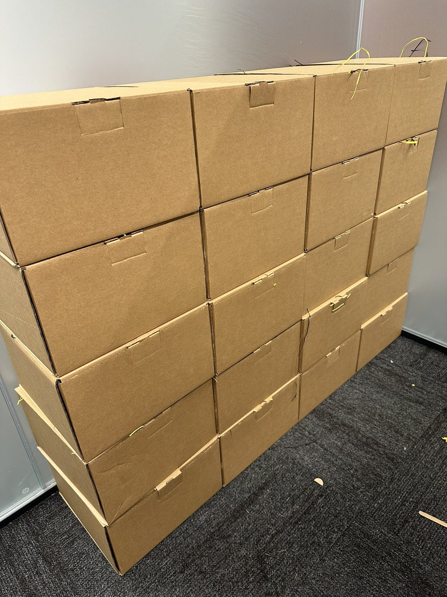 π© Andyβs Football Tips (@andyrobsontips) on Twitter photo Giveaway? 20 more boxes? Why not eh.
π <a href="/B36/">B36 F.C. Torshavn</a> shirt, pint glass, Robbo Rubbers, notepad, pen, mug, stress ball & an Xmas bauble.
To enter:
π€ Follow: <a href="/AndysBetClubUK/">Andy's Bet Club</a>
π RT the <a href="/AndysBetClubUK/">Andy's Bet Club</a> pinned tweet
5x boxes will also include a Β£20 free bet Golden Ticket.
Go go go. Giveaway? 20 more boxes? Why not eh.
π <a href="/B36/">B36 F.C. Torshavn</a> shirt, pint glass, Robbo Rubbers, notepad, pen, mug, stress ball & an Xmas bauble.
To enter:
π€ Follow: <a href="/AndysBetClubUK/">Andy's Bet Club</a>
π RT the <a href="/AndysBetClubUK/">Andy's Bet Club</a> pinned tweet
5x boxes will also include a Β£20 free bet Golden Ticket.
Go go go.
