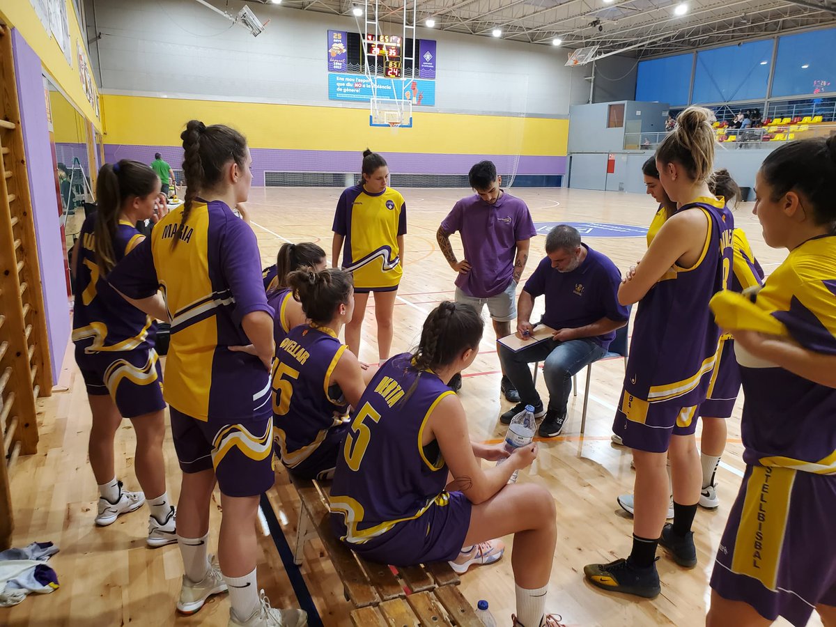 xavitrench (@xavitrench) on Twitter photo DIA DE PARTIT 🏀
<a href="/basquetpalleja/">Bàsquet Pallejà</a> (3-2)
<a href="/CBCastellbisbal/">BasquetCastellbisbal</a> (4-1)
🏆 #2aCatFem
Grup 01
Jornada 8
🕣 19,30h
📌 Pav. Municipal Pallejà DIA DE PARTIT 🏀
<a href="/basquetpalleja/">Bàsquet Pallejà</a> (3-2)
<a href="/CBCastellbisbal/">BasquetCastellbisbal</a> (4-1)
🏆 #2aCatFem
Grup 01
Jornada 8
🕣 19,30h
📌 Pav. Municipal Pallejà