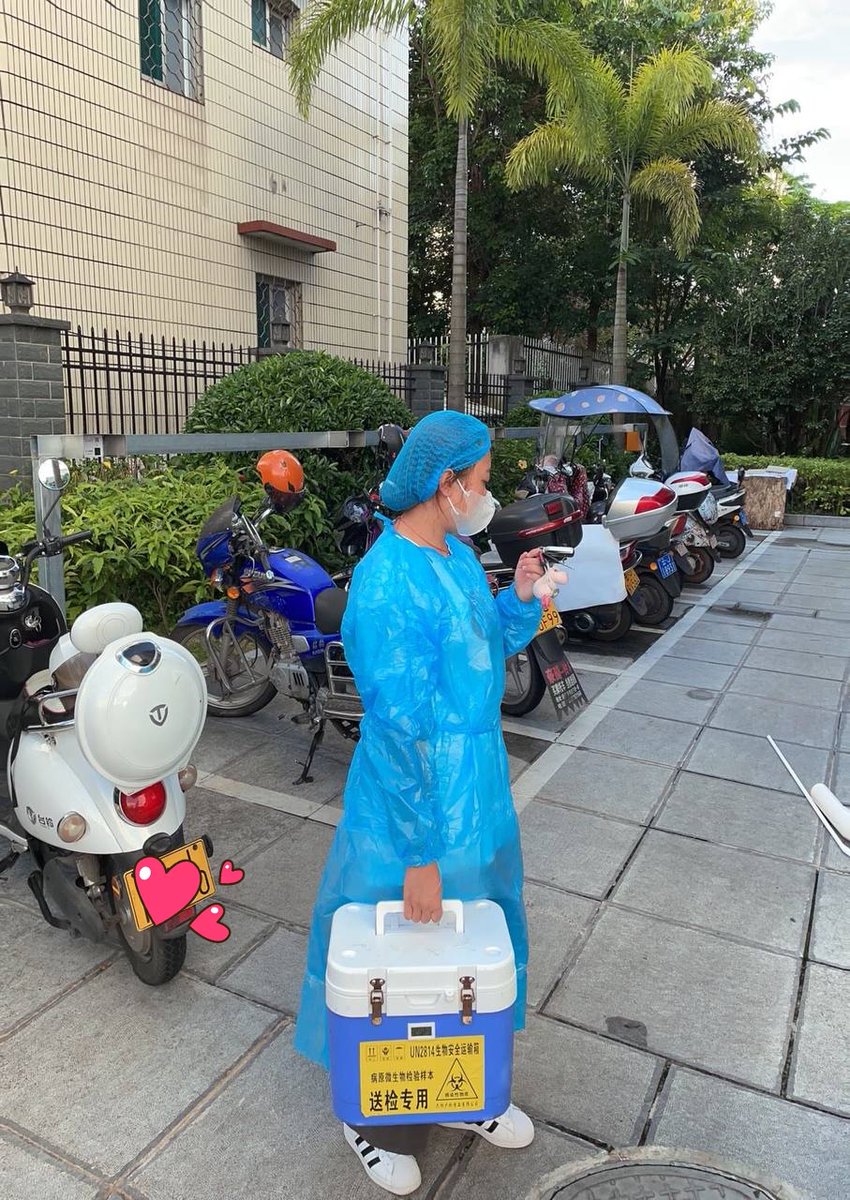 ss91877's tweet photo. 如果被小区的男生发现我是反差小护士我会不会被扑倒？想想就很刺激😳😳 https://t.co/RtKtXMEmuw