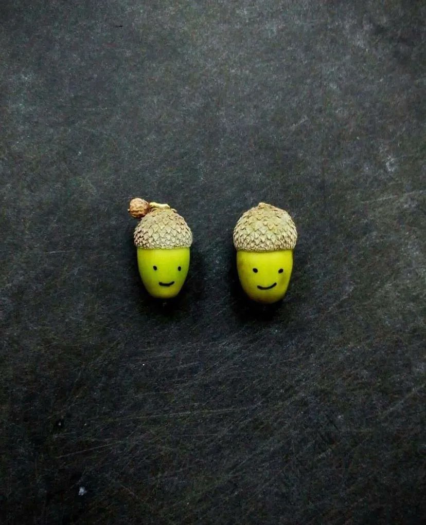 WoolSchooltweet's tweet photo. To pom pom or not to pom pom - that is the question...

#knitting #pompom #knittingtwitter https://t.co/QCVdnOY3gL