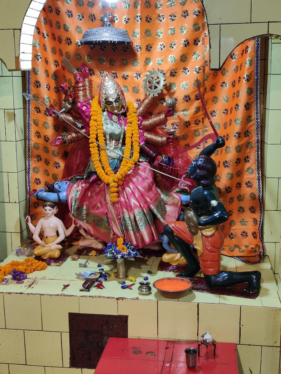 VEDANJANAM's tweet photo. Shastradalkamal Yantra - a very powerful Yantra of Devi Baglamukhi - is known to be a very powerful device for attaining heights of the spiritual as well as material world. 

The only established Yantra is found in the Baglamukhi temple in Muzaffarpur, a small town in Bihar.

1/ https://t.co/Z9xWo4FIzT