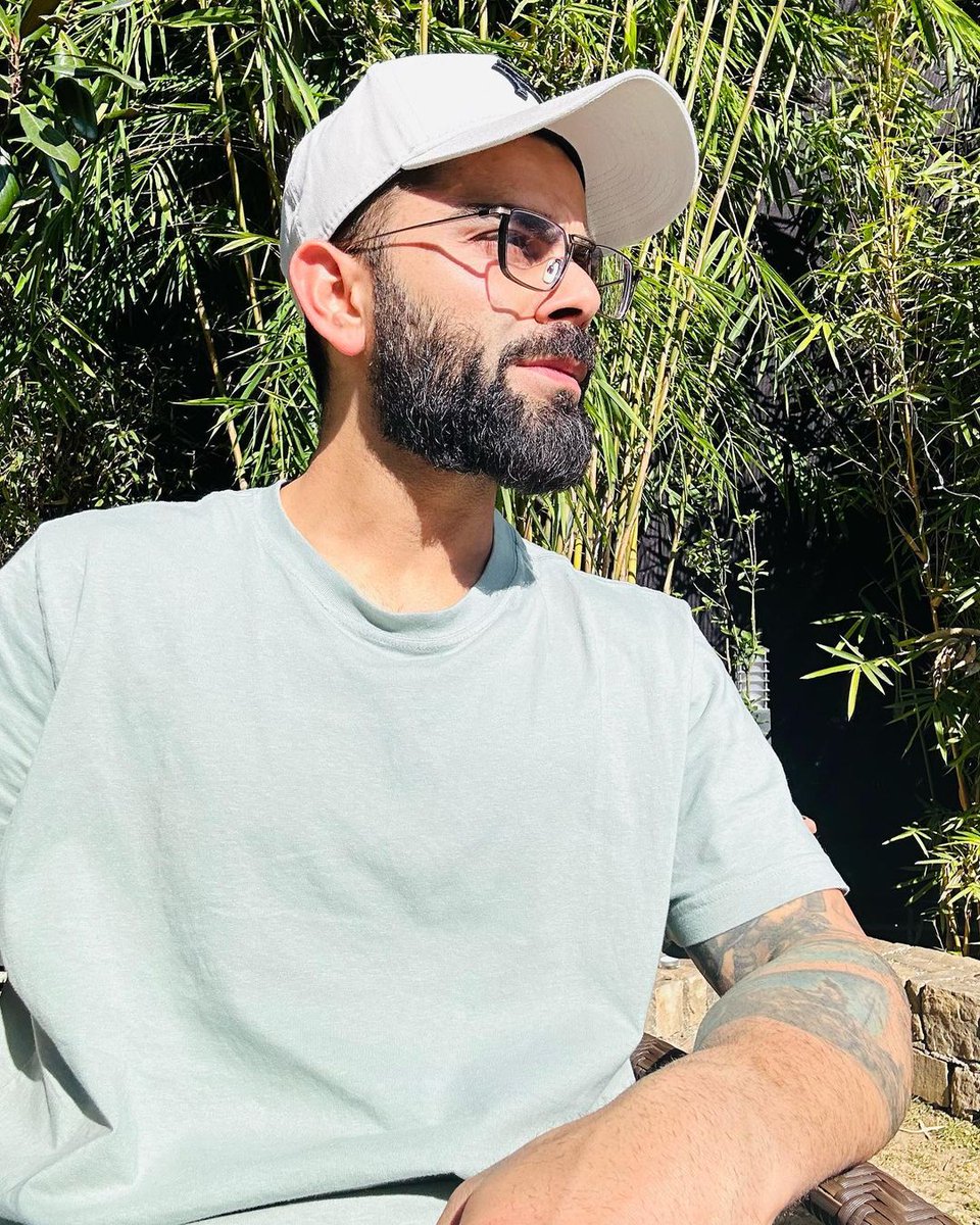 imVkohli's tweet image. ☀️😊