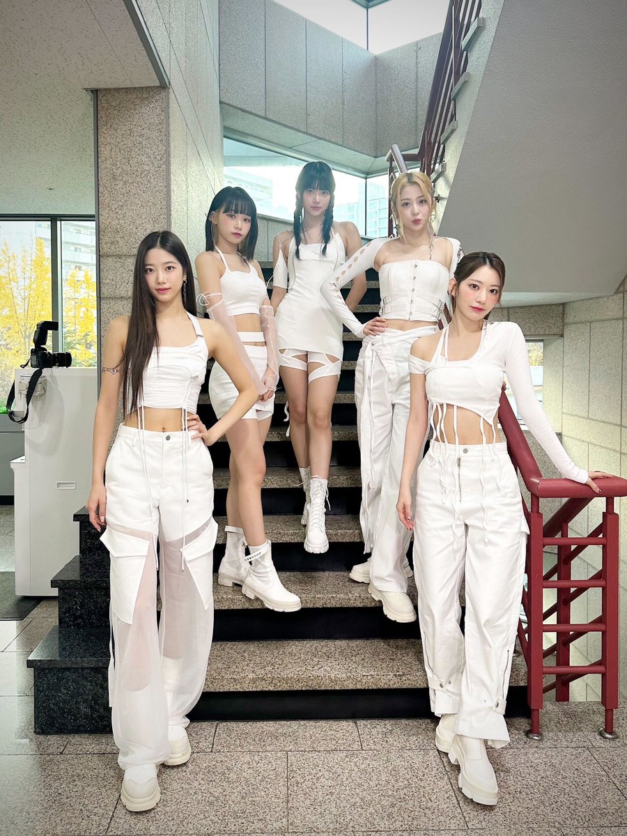 le_sserafim's tweet image. [#오늘의르세라핌] 
221120 @ 인기가요

#LE_SSERAFIM #르세라핌  
#Impurities