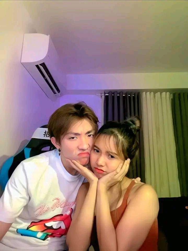 sexymhee15's tweet photo. You both complete my day 

FIRST MONTHSARY KARLIA https://t.co/uGLZW0Vf5l
