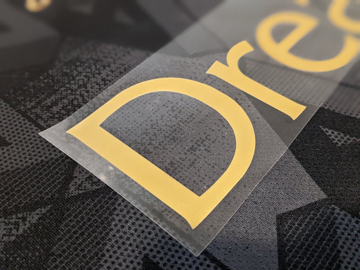 FootballTailor1's tweet photo. After seeing some saucy mock ups of new kits with retro souls, it was only right we gave it a go! #Arsenal #AFC

Any ideas for any future customisations?

Let us know and we'll see what we can do 😉 https://t.co/sfINGVkseS