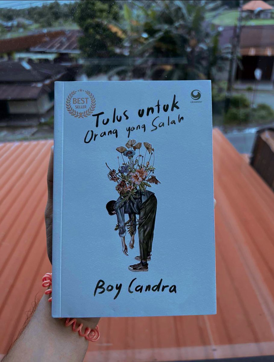 dsuperboy's tweet photo. Edisi cetak ulangnya sudah mulai edar di Gramedia ya pren. Ada stempelnya. https://t.co/xjmhNwEGet