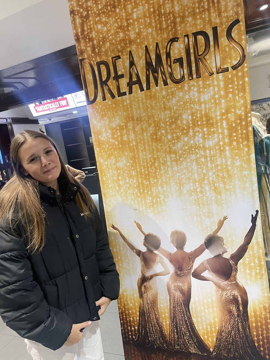 Sian Phillips tweet media