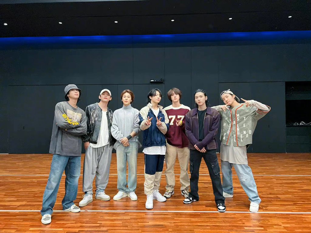 Stylish·BTS on X: Stylish·BTS on X: