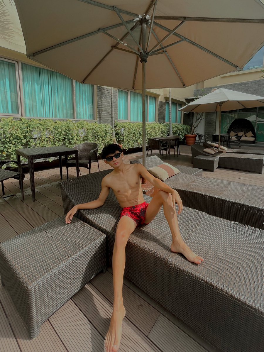 iamsarifff's tweet photo. Panas gini enaknya nyemplung 💦 https://t.co/LJyVqotyLR