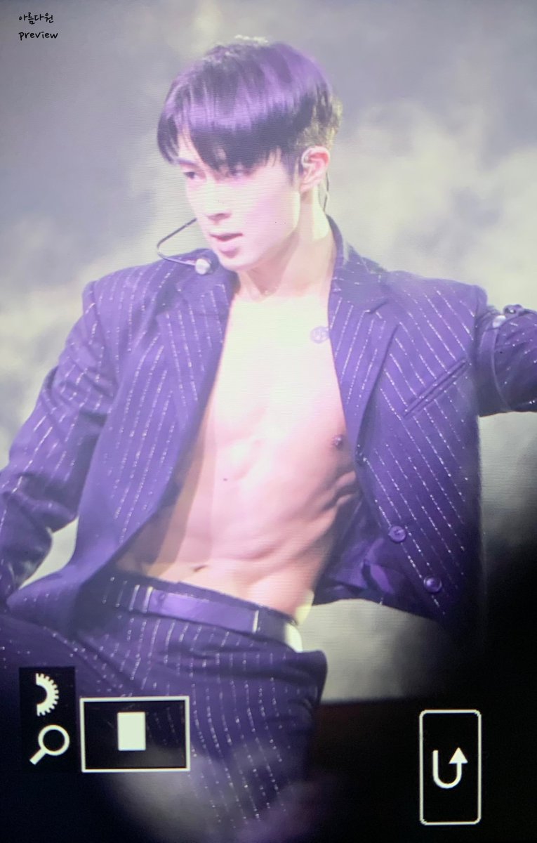beautiful950724's tweet photo. 221120 DELIGHT CONCERT
❣️❣️❣️❣️❣️

@SF9official #SF9 #다원 #DAWON #이상혁 #상혁 https://t.co/9k5fRtyCYI
