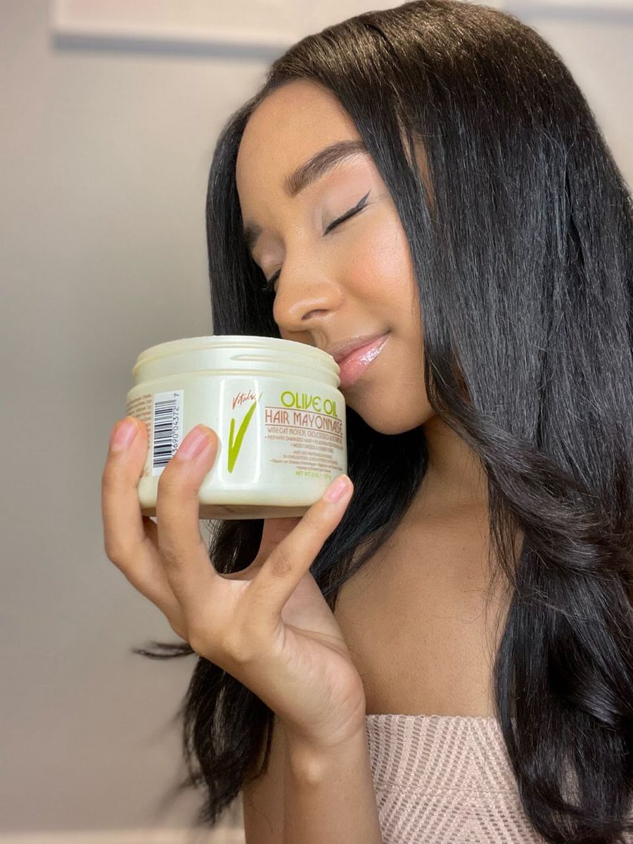 We love the smell of the Olive Oil Hair Mayonnaise. The Mayonnaise intensively conditions, moisturizes and strengthens damaged and over processed hair.
.
.
#vitaleproducts #braids #braidsheen #protectivestyles #lockandtwistgel #beautyonabudget #braidingproducts #hairrelaxer