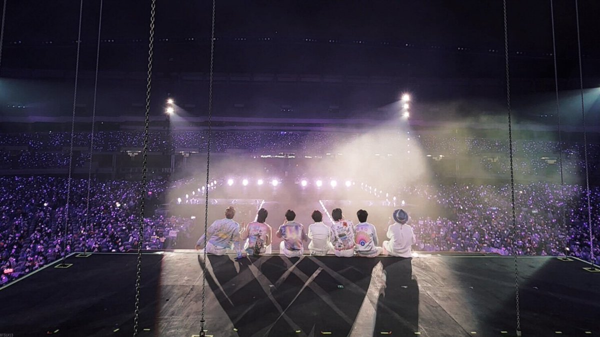 HoPe_7v's tweet photo. @AMAs @onedirection @BTS_twt LET'S GOOO
I'm voting for #BTS (@BTS_twt ) "BUTTER" for the #AMAsFanFavorite Performance! https://t.co/ptBgYuoIR5