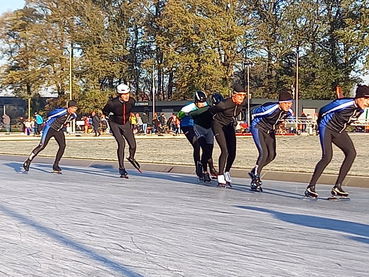 Schaatsen op de wonderbaan van Winterswijk. Ijsvereniging WIJV uit 1887 zorgt opnieuw voor een prachtige ijsvloer.
