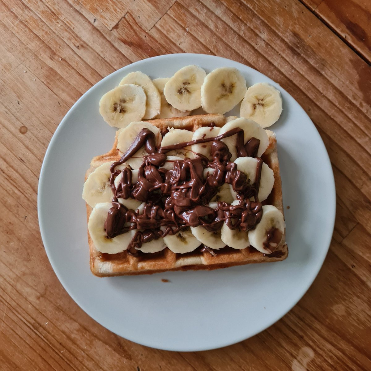 introCoffee24's tweet photo. Qué mejor desayuno para un día de finales de la #TrySoftCup2 que un gofre de @puntogofre 

Hoy con plátano https://t.co/bmsAkeaz3n