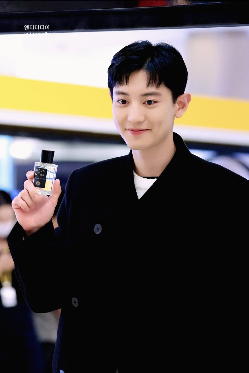 entermedia_EM's tweet photo. 221118 엑소 찬열

#엑소 #박찬열  #CHANYEOL #찬열 https://t.co/poKaJH6BJZ