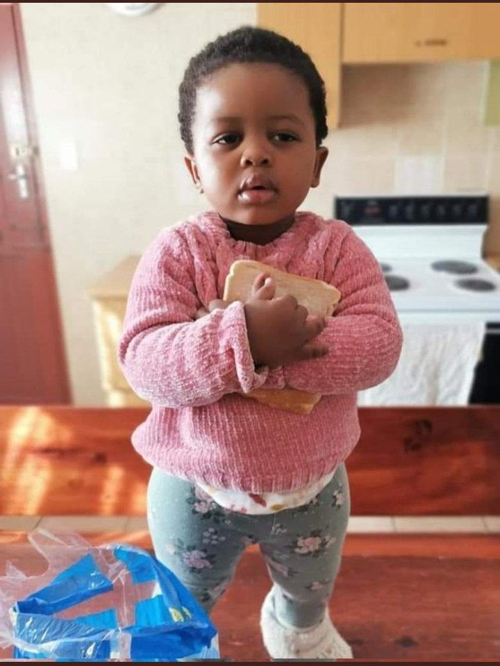 SugarMomConnect's tweet photo. @Palesa_Nnana Phuma langa sikothe.... oyishayile akayosi.. oyosile akayidli.. oyislile udle icala https://t.co/T40e1MgwRG