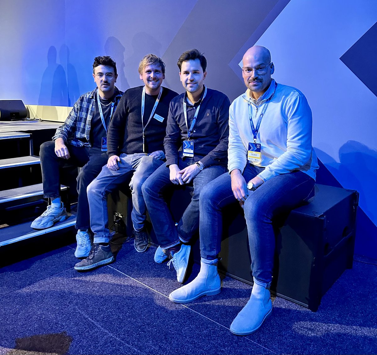 Stark, lieber 
<a href="/johwinkel/">Johannes Winkel</a>! Herzlichen Glückwunsch zur Wahl zum Bundesvorsitzenden der <a href="/Junge_Union/">Junge Union Deutschlands</a> Deutschlands! Wir freuen uns auf die weitere vertrauensvolle Zusammenarbeit!