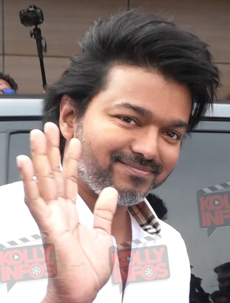 LetsOTTxCinema's tweet photo. King @actorvijay 👑 https://t.co/BdSi5dMqe7