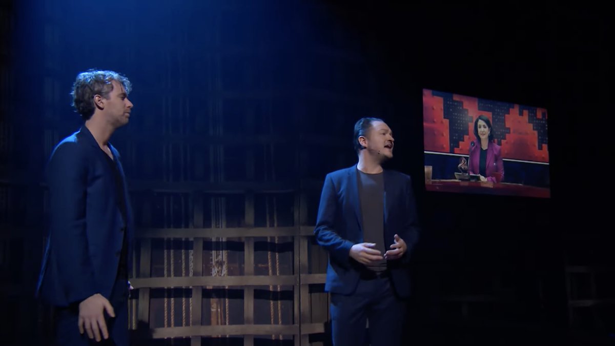 Even Tot Hier over DWDD en Arib met een magistrale chanson: Achter de schermen bit.ly/3VgHVOp