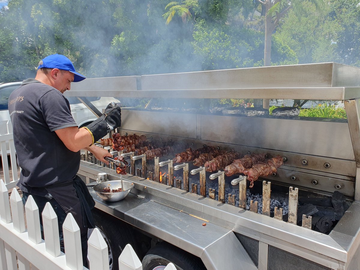 GreeceinPerth's tweet photo. World of food festival 2022 of the Consular Corps WA at the @GovHouseWA gardens today.
🇬🇷 Greece 🇬🇷was there with food by the Souvla Boys and dances by the St George Pontian Brotherhood WA. 

@GreeceMFA, @EmbassyOfGreece https://t.co/5tnISm0u7u