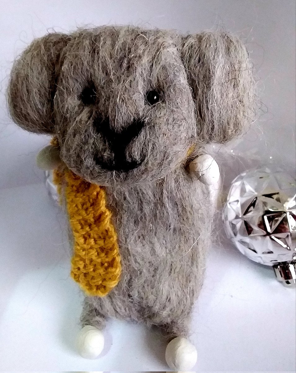 MyAnimalMagic1's tweet photo. #UKGiftHour Little Sheep says ... "Hello all ..." https://t.co/yv1M1LANLn