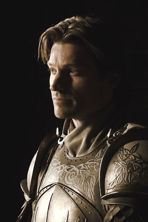 Thrones_Facts's tweet image. George R.R. Martin’s original outline had Jaime Lannister sitting on the Iron Throne

After Joffrey died, Jaime was going to kill everyone ahead of him in succession and blame Tyrion for the murders. Exiled, Tyrion would then switch sides and join up with the surviving Starks
