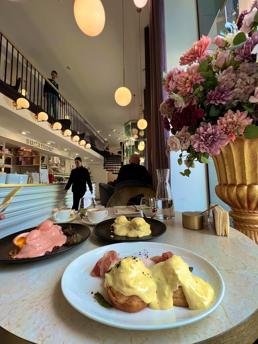 GM #NFTFam 🤍!   Today we have a little trip, try to guess where we are😜 What’s your plan for today?