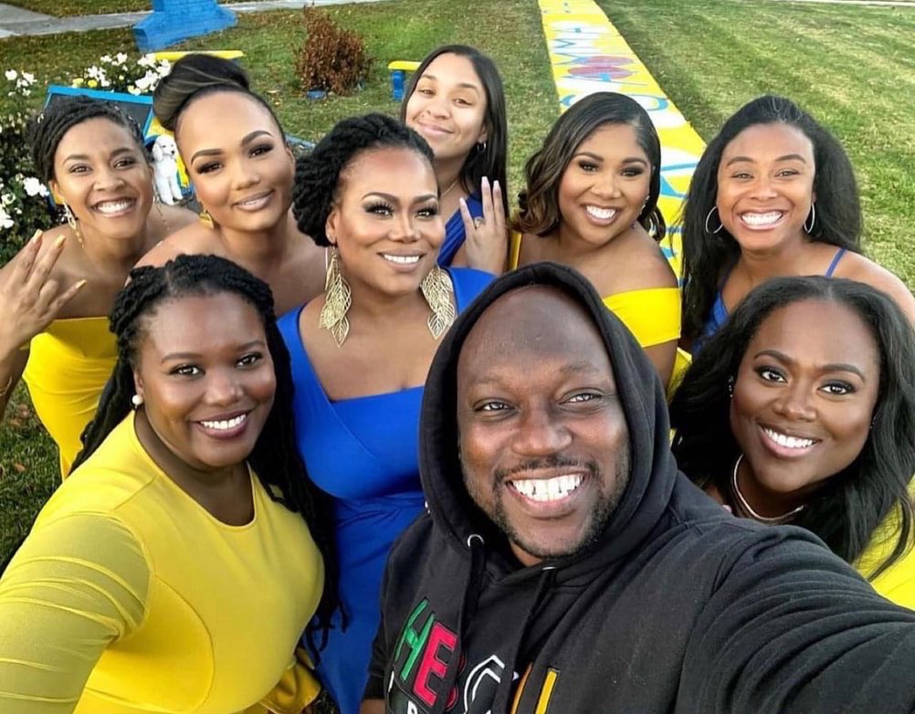 THEpRHOtotype_7's tweet photo. I have to shout out  @Relnice_Photos @RELnice06 for always capturing Spring ‘07’s milestone Sigmaversarys!!! 15 years and counting!!! 💙💙💛💛🐩🐩 #SGRho100 #SGRhoCentennial #sgrho1922 #GammaMade #NCAT https://t.co/UrrOe48ix4