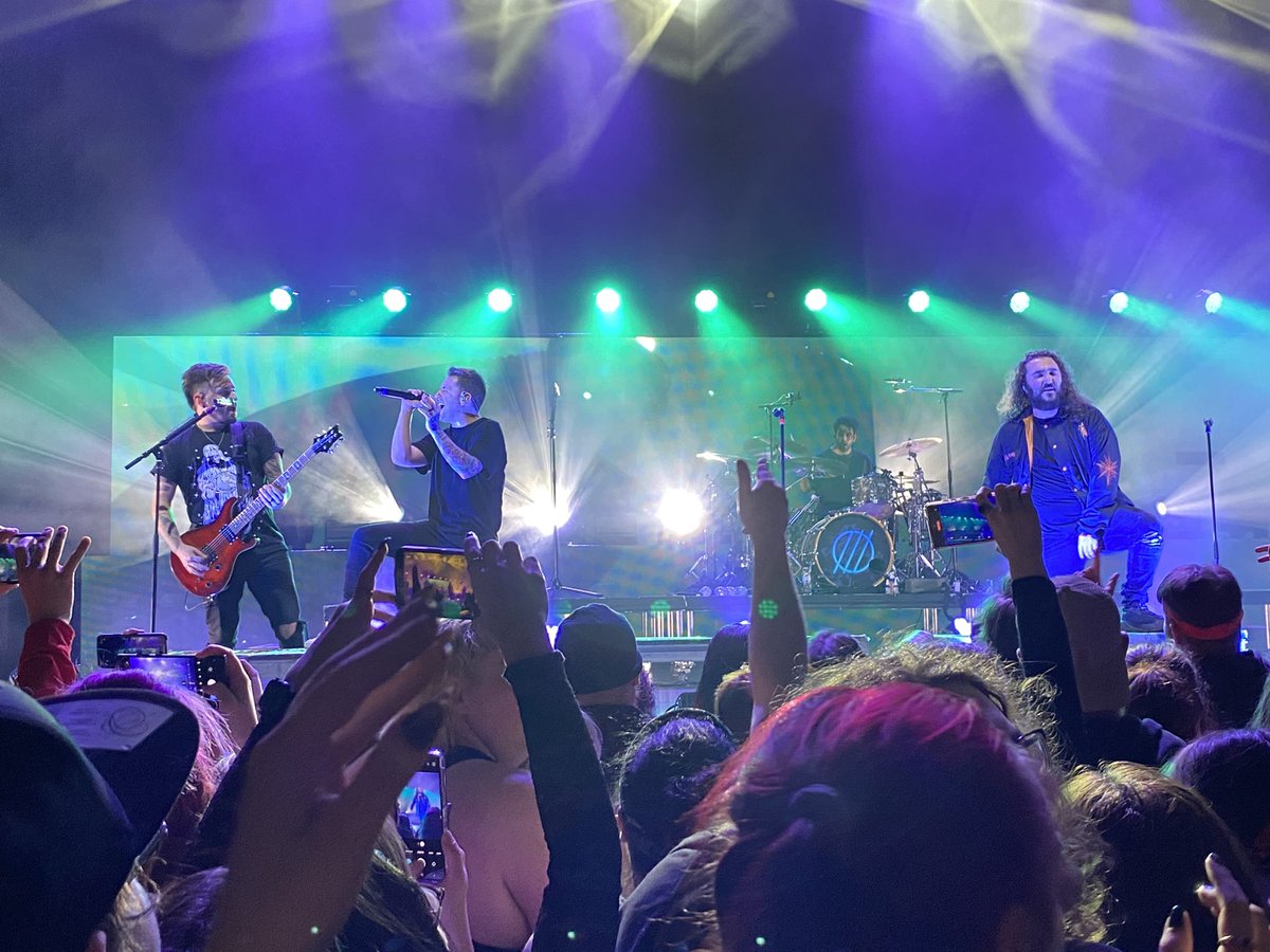 joshw0530's tweet image. .@IPrevailBand closing out the night! They absolutely killed it 🤘🏼 #TruePowerTour