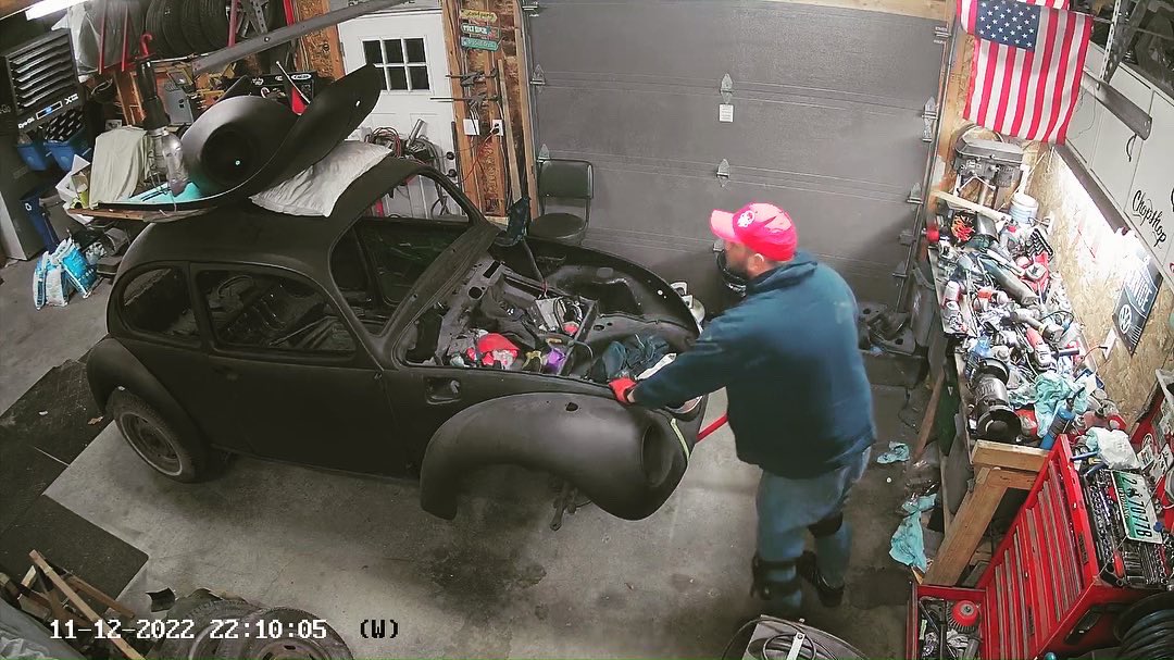 thebugnut's tweet photo. Just some proof that I do actually exist. Here are a few pics from my bug-cam showing me moving the beetle back into place. #vwbeetle #superbeetle #vwbug #super71 #aircooled https://t.co/HGYmsotoLM