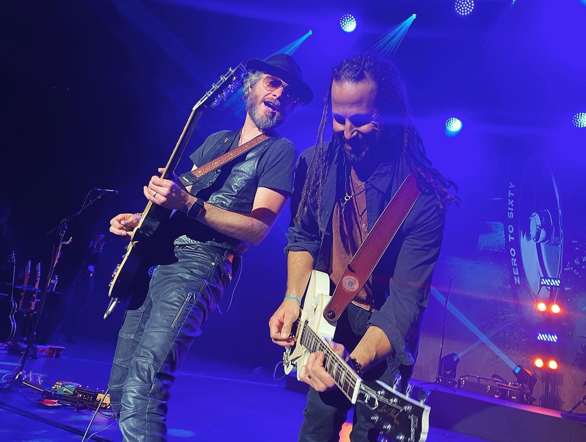 The MOST fun in Kitchener tonight on the #ZeroToSixtyTour! 😍🔥✨🤘 <a href="/timhicksmusic/">Tim Hicks</a> <a href="/Centre_Square/">Centre In The Square</a>