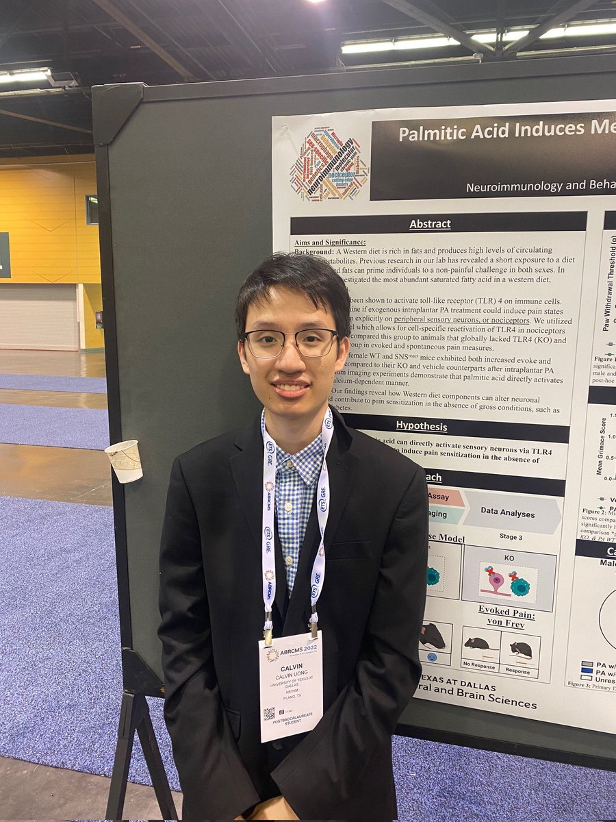 mike_doc_B's tweet photo. Congratulations to @CalvinUong  for winning a #ABRCMS2022 poster presentation award in Neuroscience! Congratulations to all of my students who attended their first conference at @ABRCMS and for the opportunity to showcase themselves and the @lab_nib @UTDResearch @BBSutdallas https://t.co/NZCctwH8AD