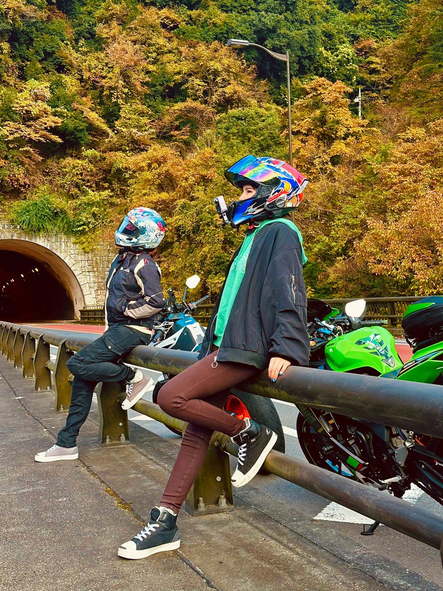 ryouennn's tweet photo. 奥多摩紅葉ツー🍁
#バイク女子 #zx25r #ktm #kawasaki 
#ツーリング #バイク乗りの日常 https://t.co/CUFLA4NAia